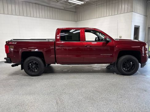 Used 2017 Chevrolet Silverado 1500 LT w/ All Star Edition AWD/4WD image 8