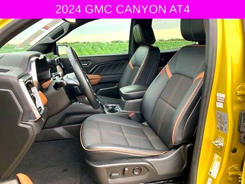 Used 2024 GMC Canyon AT4 AWD/4WD image 25