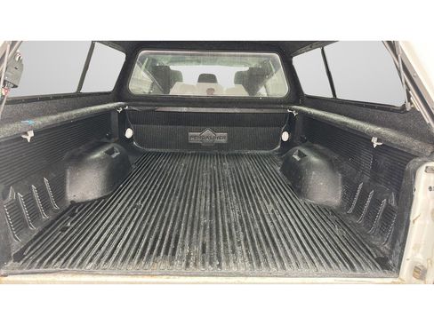 Used 2016 Ford F250 XLT AWD/4WD image 9
