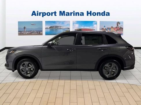 New 2027 Honda HR-V LX image 2