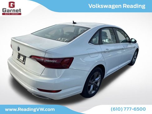 Used 2021 Volkswagen Jetta R-Line w/ R-Line Cold Weather Package image 5