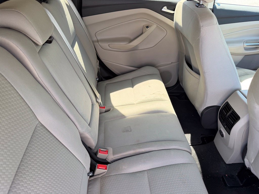 Used 2018 Ford Escape SE w/ SE Sync 3 Package FWD image 17
