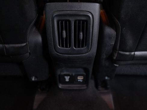 Used 2018 Jeep Compass Latitude w/ Popular Equipment Group image 36