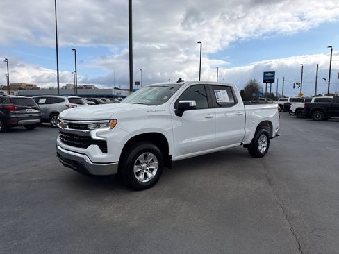 Used 2025 Chevrolet Silverado 1500 LT image 7