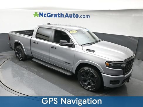 Used 2025 RAM 1500 Big Horn AWD/4WD image 3