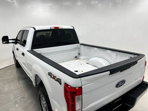 Used 2018 Ford F250 XL w/ Power Equipment Group image 26