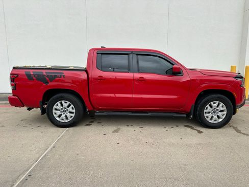 Used 2024 Nissan Frontier SV w/ SV Convenience Package image 7