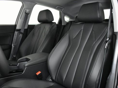 Used 2025 Acura Integra image 9