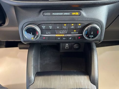 Used 2025 Ford Escape ST-Line w/ Cold Weather Package AWD/4WD image 22