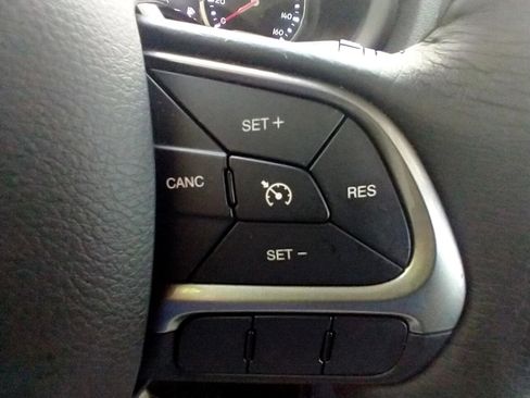 Used 2022 Jeep Renegade Latitude w/ Convenience Group image 26