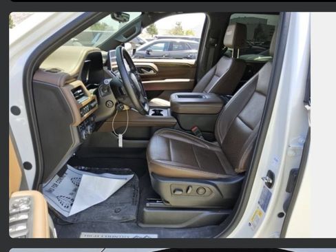 Used 2024 Chevrolet Tahoe High Country AWD/4WD image 7