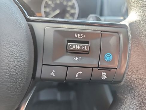 Used 2023 Nissan Rogue SV image 20