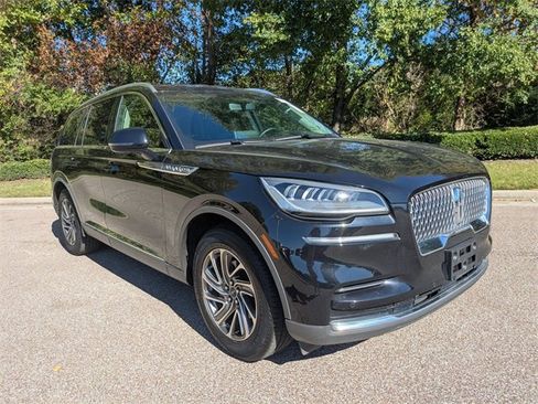 Certified 2023 Lincoln Aviator 2WD image 8