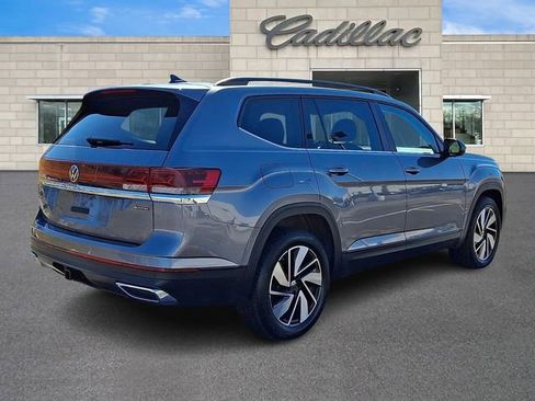 Used 2025 Volkswagen Atlas SE image 8