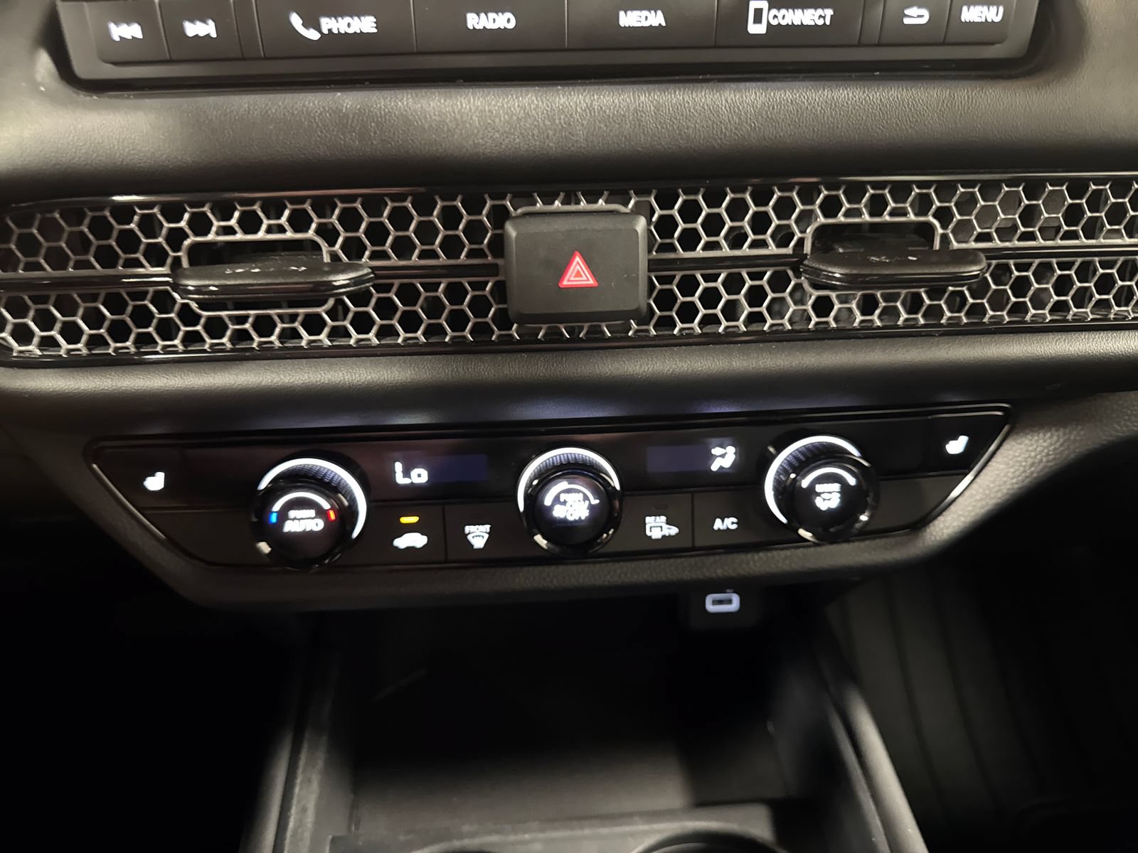 Certified 2024 Honda HR-V Sport image 19