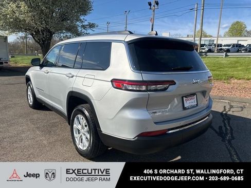 Used 2023 Jeep Grand Cherokee L Limited AWD/4WD image 4