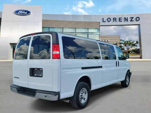 Used 2023 Chevrolet Express 3500 LT w/ LT Preferred Equipment Group RWD image 5