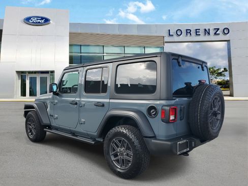 Used 2024 Jeep Wrangler Sport image 7