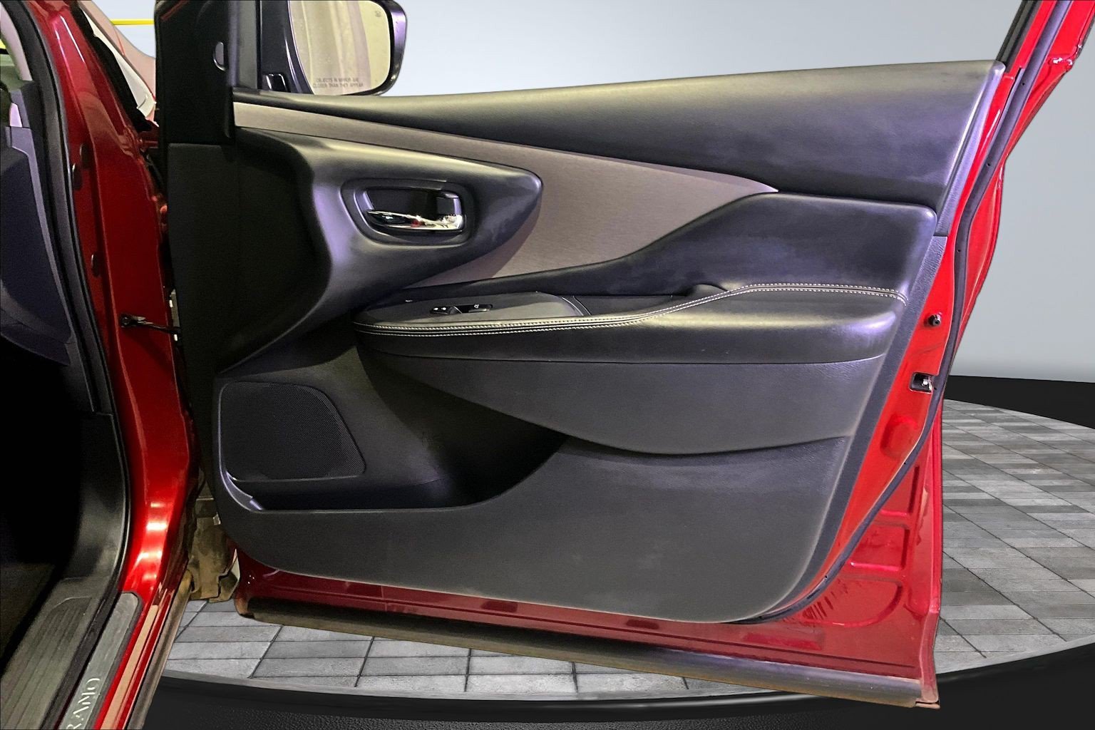 Used 2023 Nissan Murano SV FWD image 28