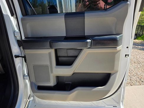 Used 2022 Ford F250 XL w/ Power Equipment Group AWD/4WD image 19