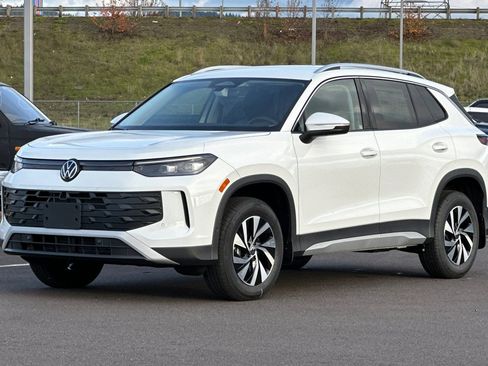 New 2026 Volkswagen Tiguan S AWD/4WD image 7