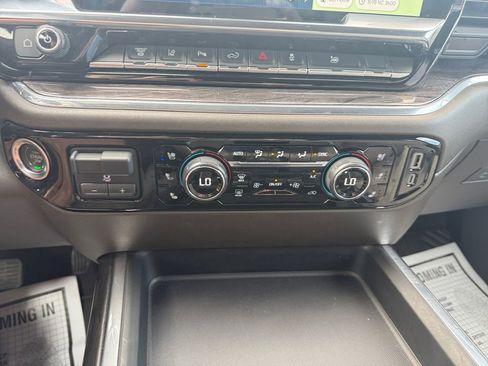 Used 2025 Chevrolet Silverado 3500 LTZ w/ LTZ Texas Edition AWD/4WD image 22