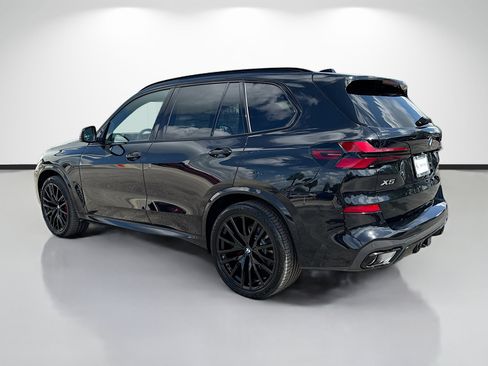 New 2026 BMW X5 xDrive40i w/ M Sport Package AWD/4WD image 5
