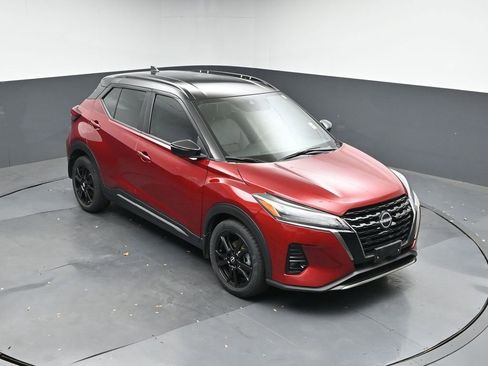 Used 2023 Nissan Kicks SR w/ SR Premium Package image 41