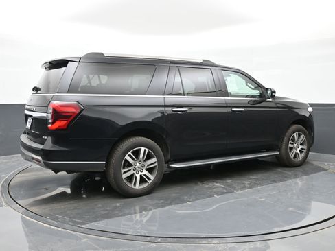 Used 2022 Ford Expedition Max Limited image 8