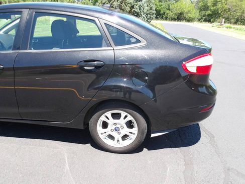 Used 2014 Ford Fiesta SE w/ Comfort Package FWD image 31