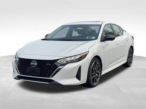 Certified 2024 Nissan Sentra SR w/ SR Premium Package FWD image 2