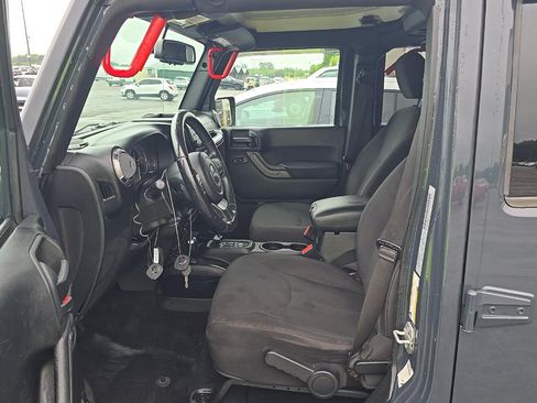 Used 2017 Jeep Wrangler Unlimited Sport w/ Quick Order Package 24S AWD/4WD image 11