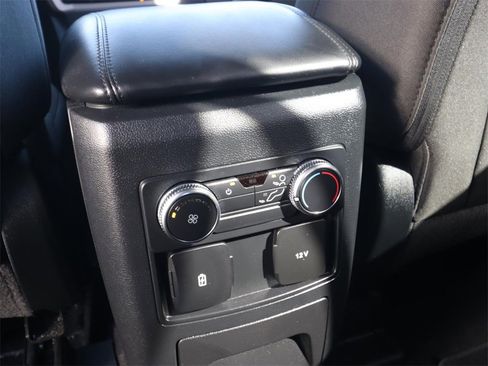 Certified 2022 Ford Explorer XLT image 20