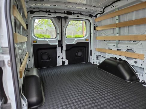Used 2025 Ford Transit 250 Low Roof w/ Exterior Upgrade Package RWD image 23