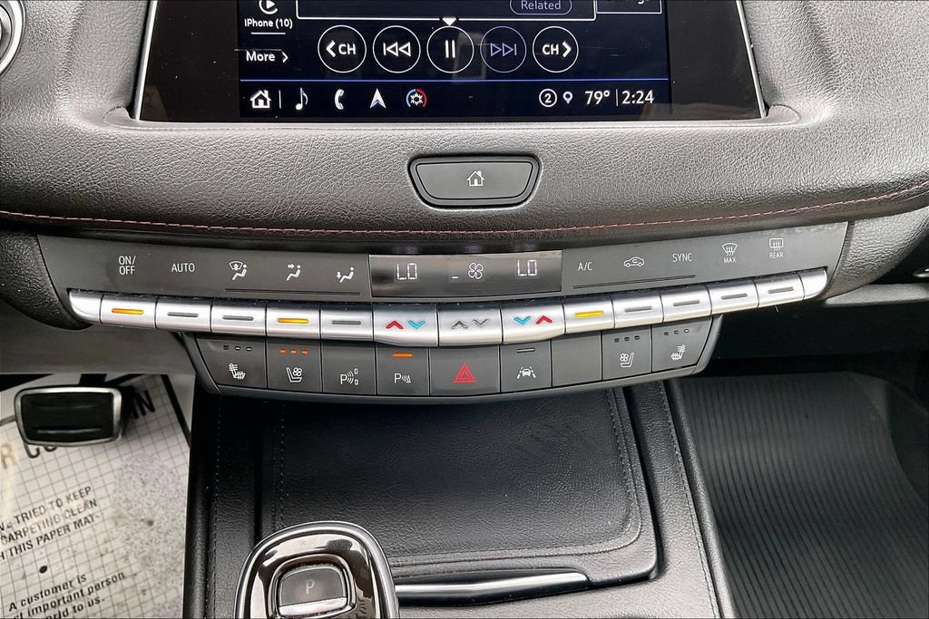 Used 2022 Cadillac XT4 Sport w/ Sun And Sound Package AWD/4WD image 17