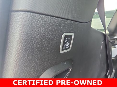 Used 2023 Jeep Wagoneer Series III w/ Preferred Equipment Group image 15