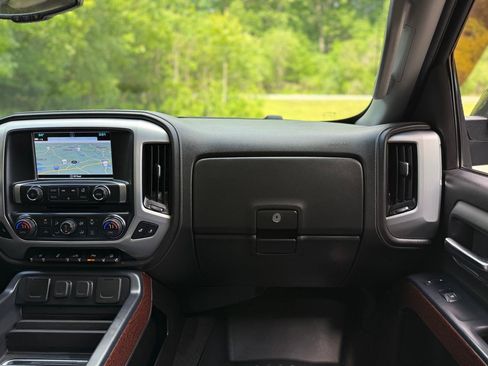 Used 2018 GMC Sierra 1500 SLE w/ SLE Value Package AWD/4WD image 33
