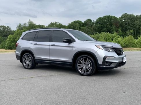 Used 2022 Honda Pilot Sport image 1