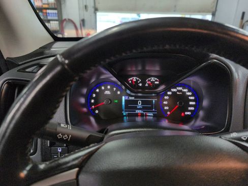 Used 2018 Chevrolet Colorado Z71 AWD/4WD image 8