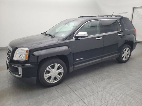 Used 2017 GMC Terrain SLE w/ Chrome Edition AWD/4WD image 2