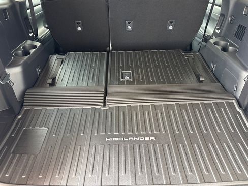 New 2026 Toyota Highlander XLE AWD/4WD image 17