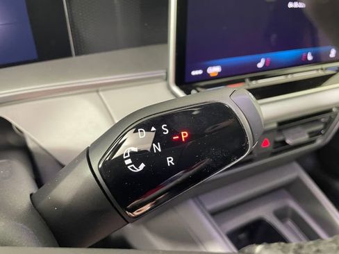 New 2026 Volkswagen Tiguan SE R-Line AWD/4WD image 9