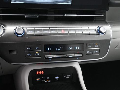 Used 2024 Hyundai Kona SEL image 19