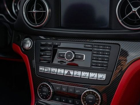 Used 2015 Mercedes-Benz SL 63 AMG image 59