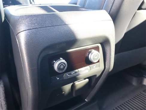 Used 2024 GMC Acadia AT4 w/ Luxury Package image 21