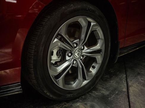 Used 2024 Honda Accord EX-L image 3
