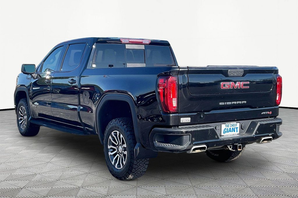 Used 2022 GMC Sierra 1500 AT4 w/ AT4 Premium Package AWD/4WD image 4