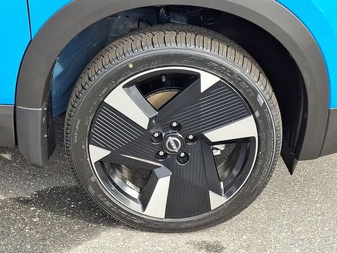 New 2026 Nissan Kicks SR w/ SR Premium Package image 9