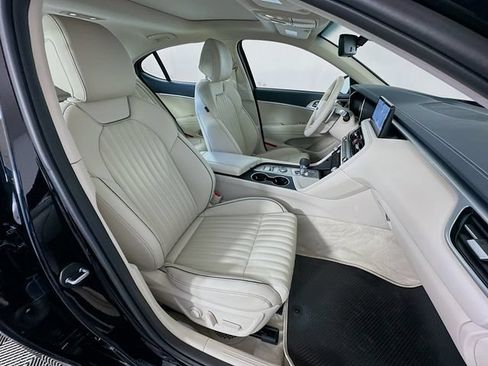 Certified 2026 Genesis G70 2.5T Prestige RWD image 29