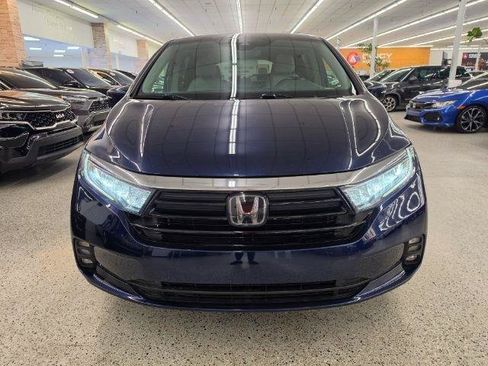 Used 2024 Honda Odyssey EX-L image 3